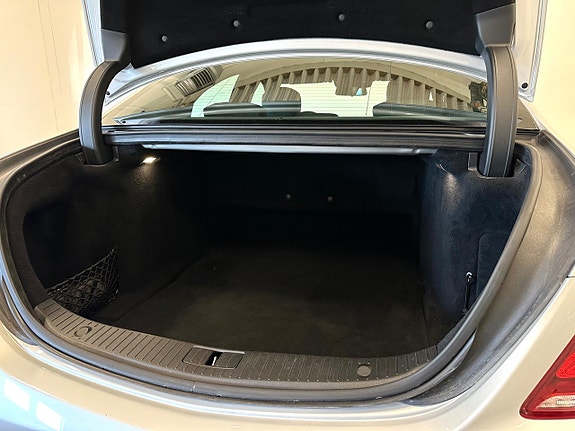 Mercedes-Benz S350 7 of 17