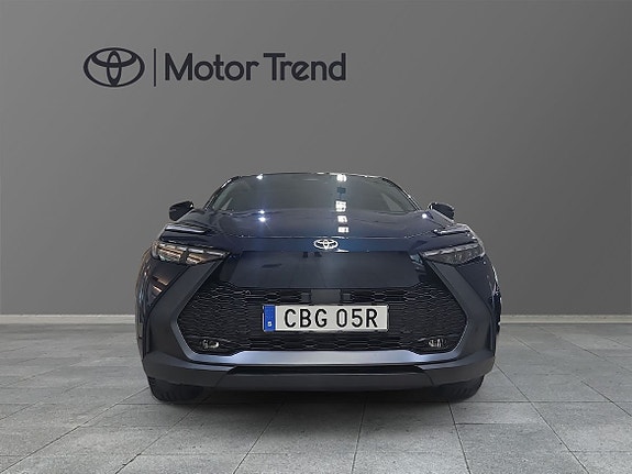 Toyota C-HR 5 of 11