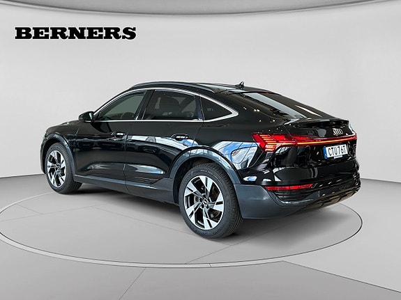 Audi Q8 3 of 17