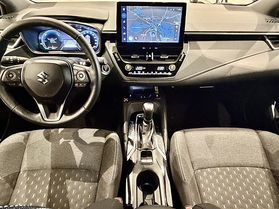 Suzuki Swace 8 of 11