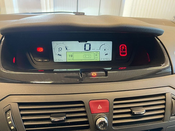 Citroen Grand C4 Picasso 7 of 13