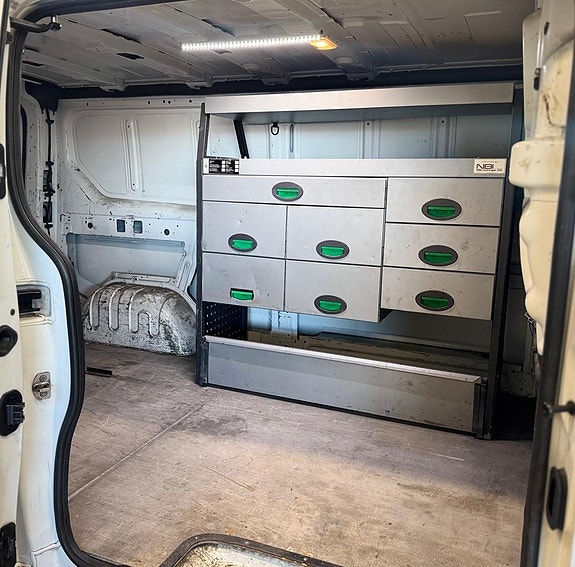Renault Trafic 12 of 13