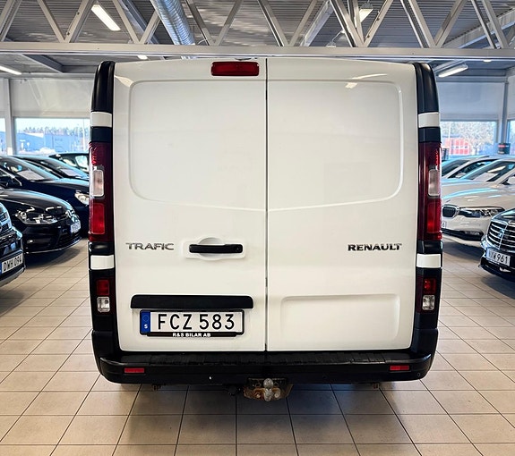 Renault Trafic 5 of 5