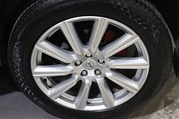 Volvo XC60 15 of 23