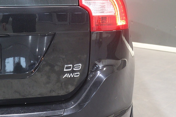Volvo XC60 12 of 23