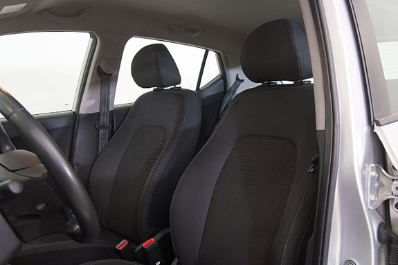Hyundai i10 8 of 22