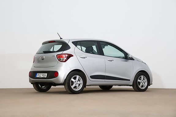 Hyundai i10 21 of 22