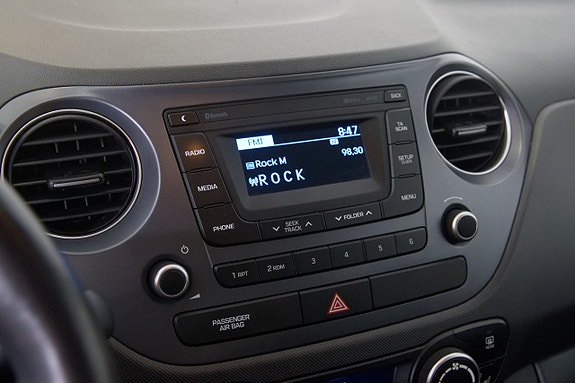 Hyundai i10 15 of 22