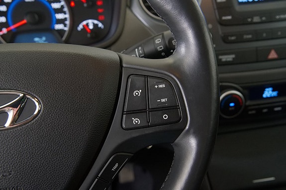 Hyundai i10 10 of 22