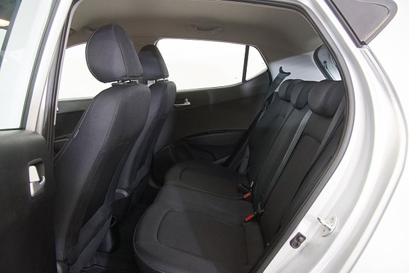 Hyundai i10 19 of 22