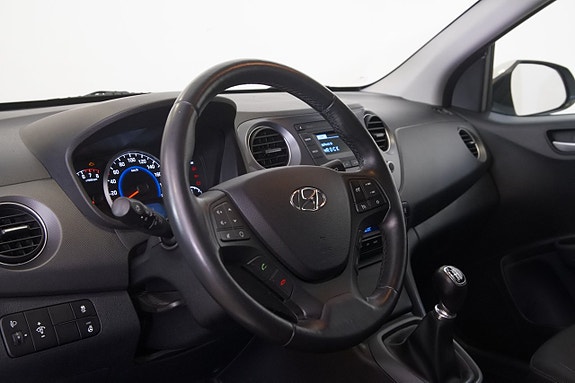 Hyundai i10 9 of 22