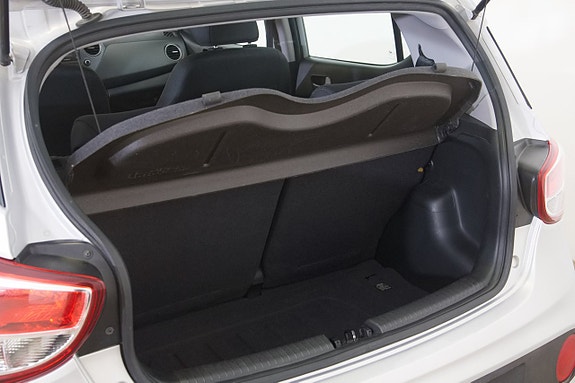Hyundai i10 20 of 22