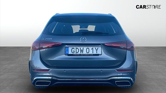 Mercedes-Benz C200 7 of 19