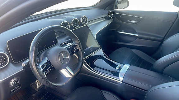 Mercedes-Benz C200 12 of 19