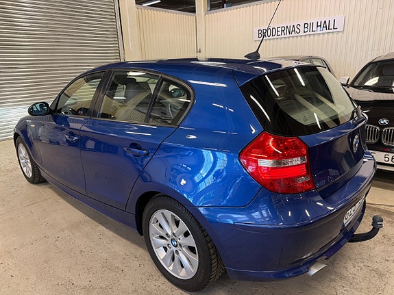 BMW 120d 3 of 5