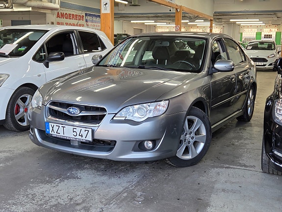 Subaru Legacy 3 of 16