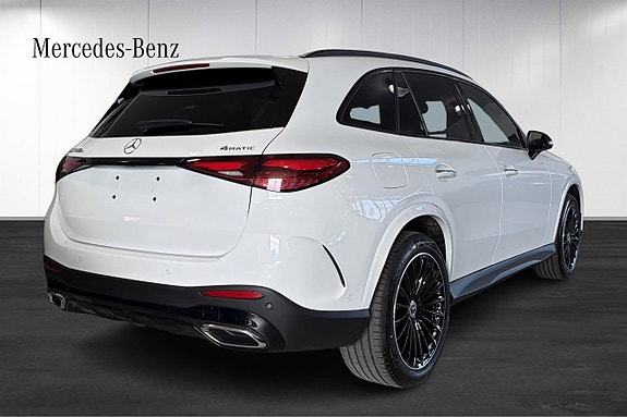 Mercedes-Benz GLC400 e 4 of 5