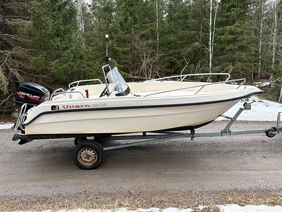 Uttern 4602 Mercury 40Hk -97 ink 30 Trailer