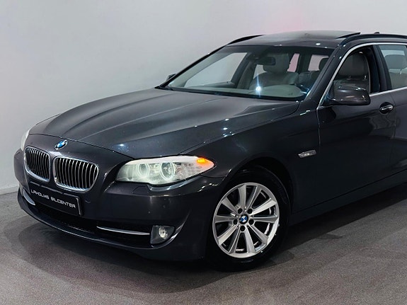 BMW 520d 2 of 5