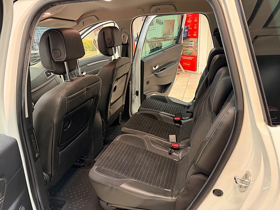 Renault Scenic XMod 15 of 21