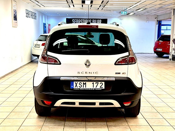 Renault Scenic XMod 5 of 5