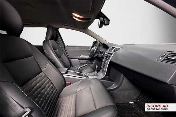 Volvo V50 6 of 13