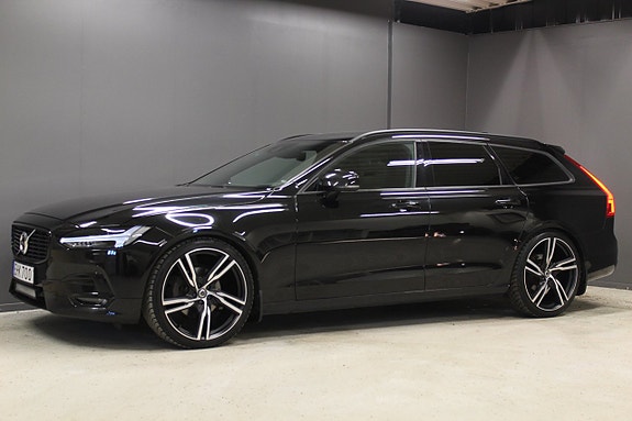 Volvo V90 2 of 5