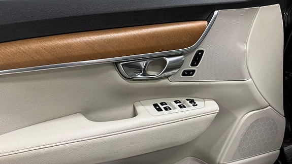 Volvo V90 16 of 18