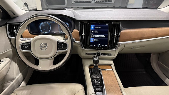 Volvo V90 14 of 18