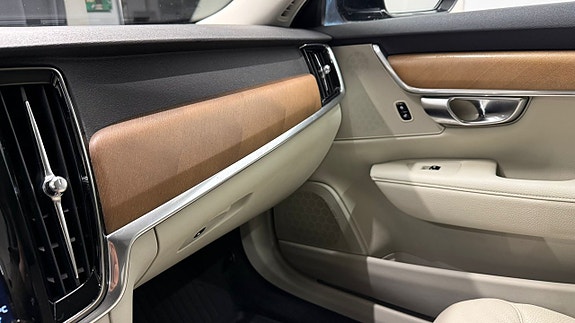 Volvo V90 12 of 18