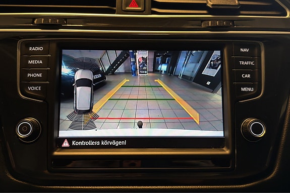 Volkswagen Tiguan 18 of 22