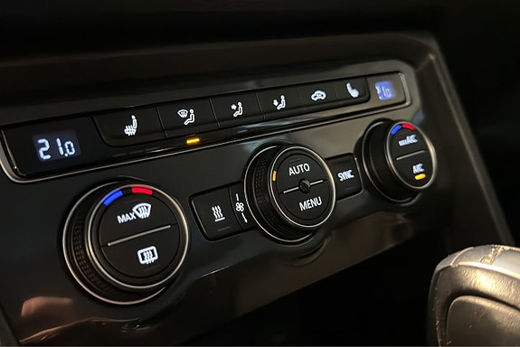 Volkswagen Tiguan 17 of 22