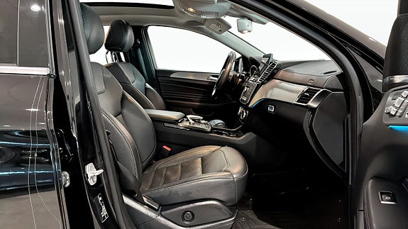 Mercedes-Benz GLE350 d 12 of 16