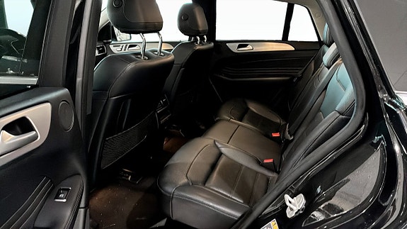 Mercedes-Benz GLE350 d 9 of 16