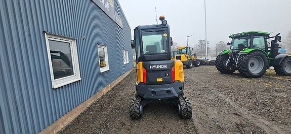 Hyundai HX 25 AZ 4 of 7