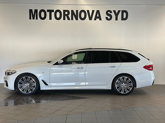 BMW 520d 3 of 5