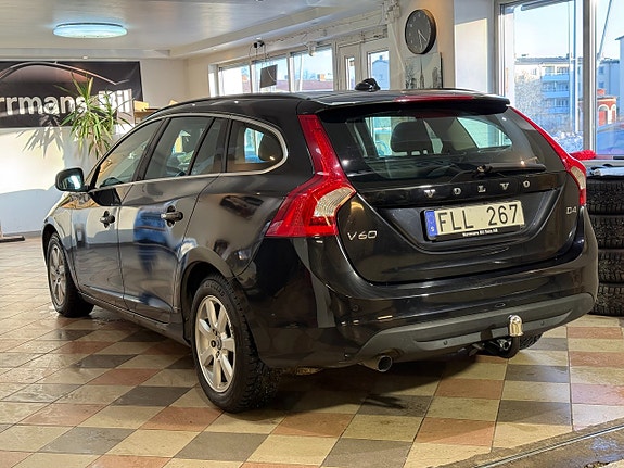 Volvo V60 8 of 27