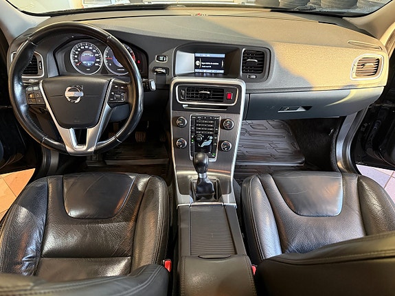 Volvo V60 16 of 27