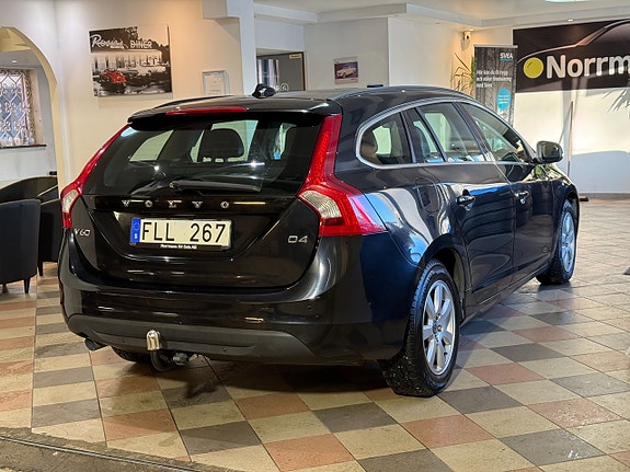 Volvo V60 6 of 27
