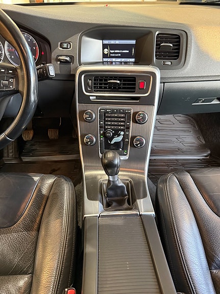 Volvo V60 19 of 27