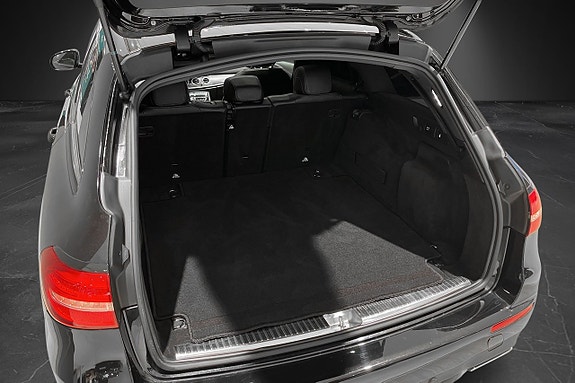 Mercedes-Benz E220 21 of 25