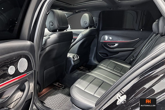 Mercedes-Benz E220 20 of 25