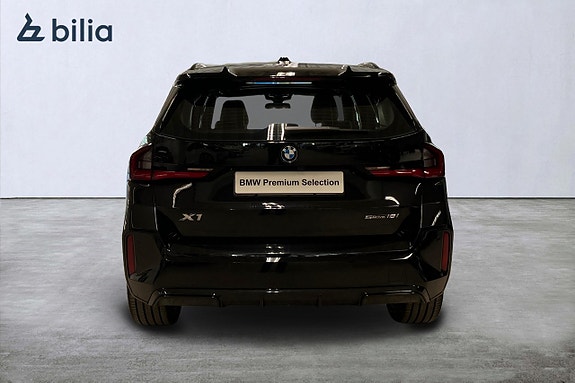 BMW X1 4 of 5