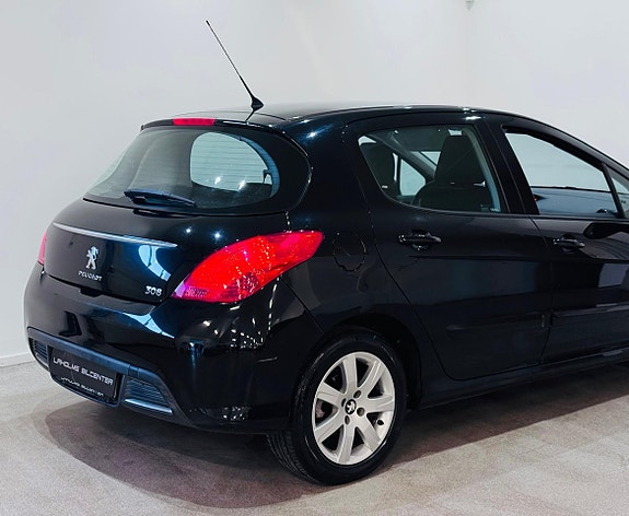 Peugeot 308 14 of 15