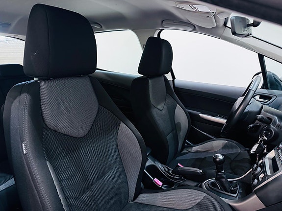 Peugeot 308 6 of 15