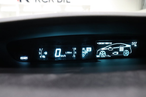 Toyota Prius 19 of 21