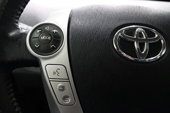 Toyota Prius 18 of 21