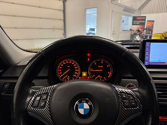 BMW 320 17 of 18