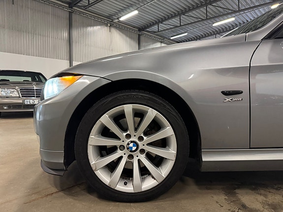 BMW 320 8 of 18