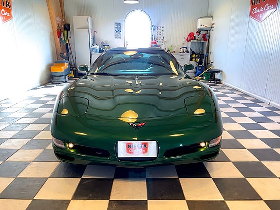 Chevrolet Corvette 5 of 5